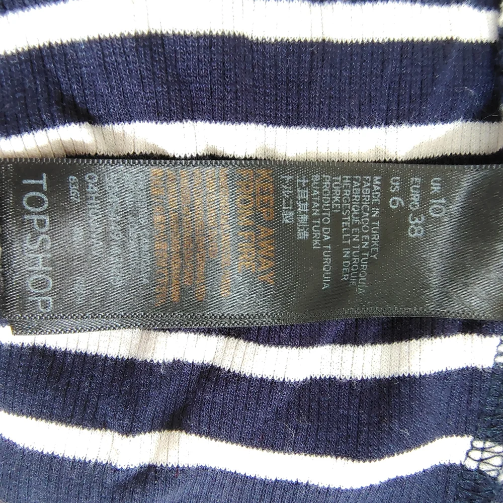 Preppy Topshop Black and White Striped Crop Top - Picture 4 of 4